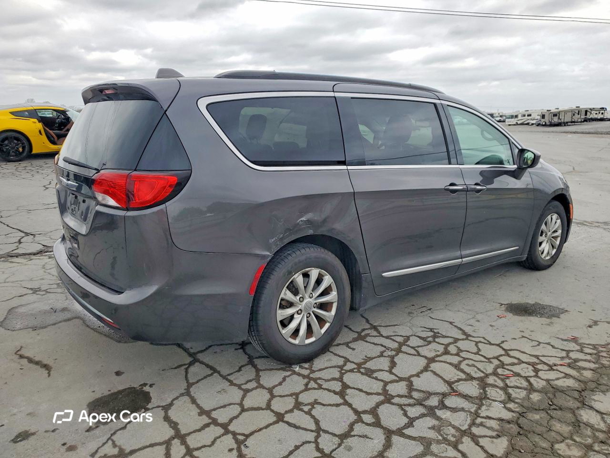 Chrysler Pacifica 2017