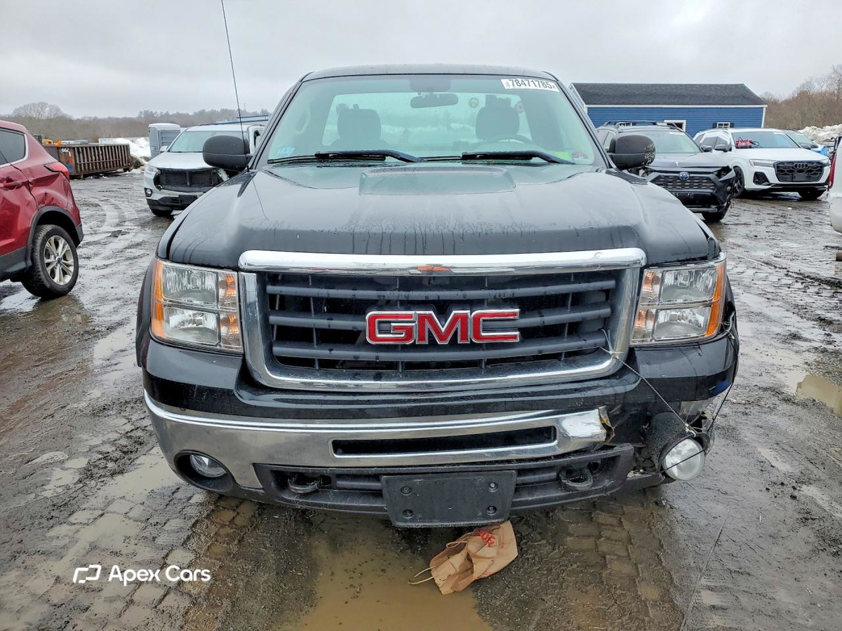 GMC Sierra 2011