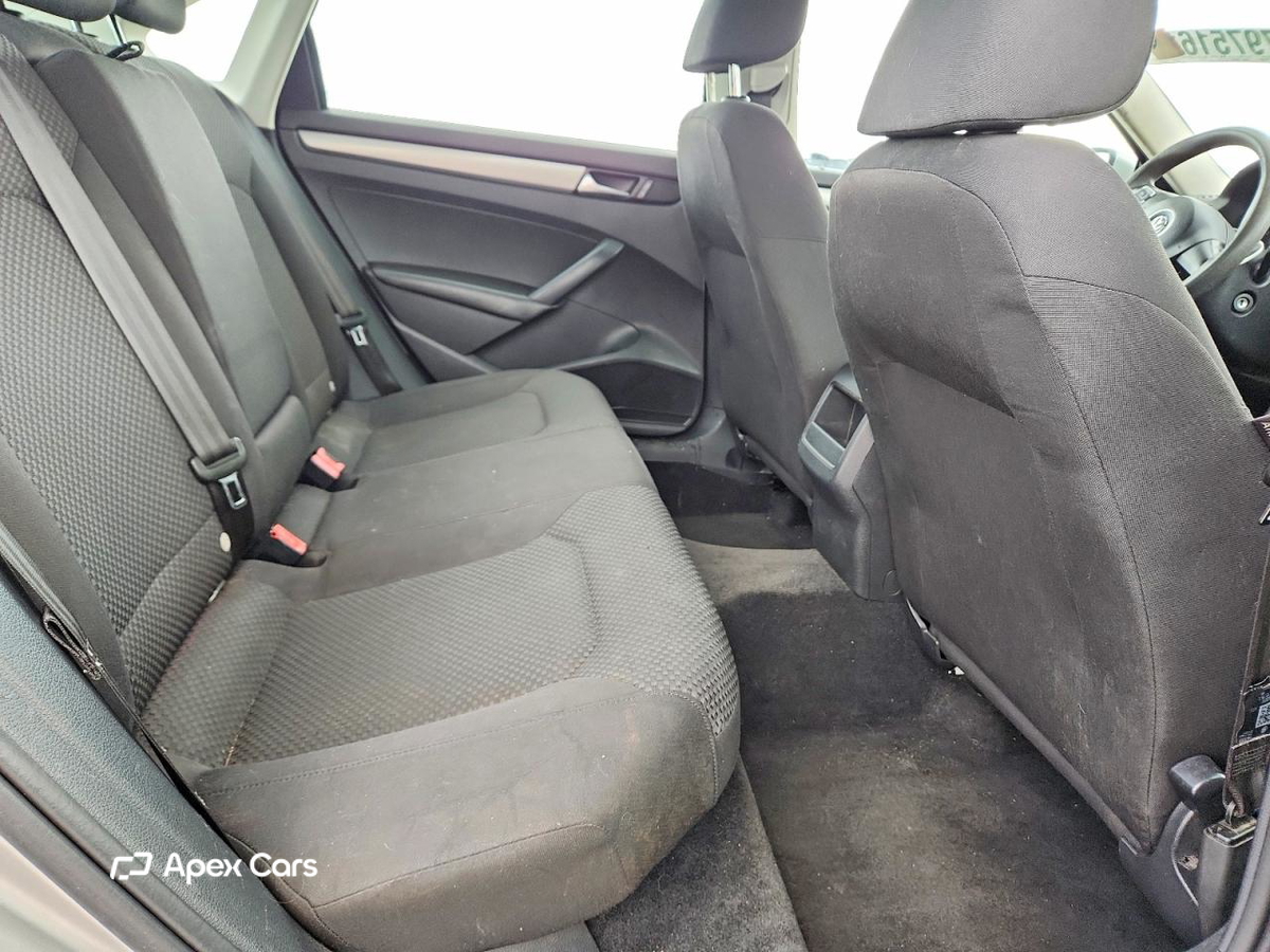 Volkswagen Passat 2012