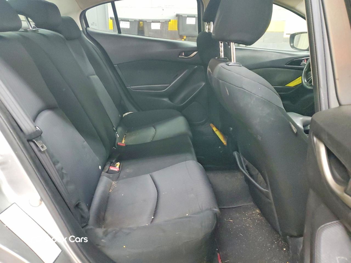 Mazda 3 2015