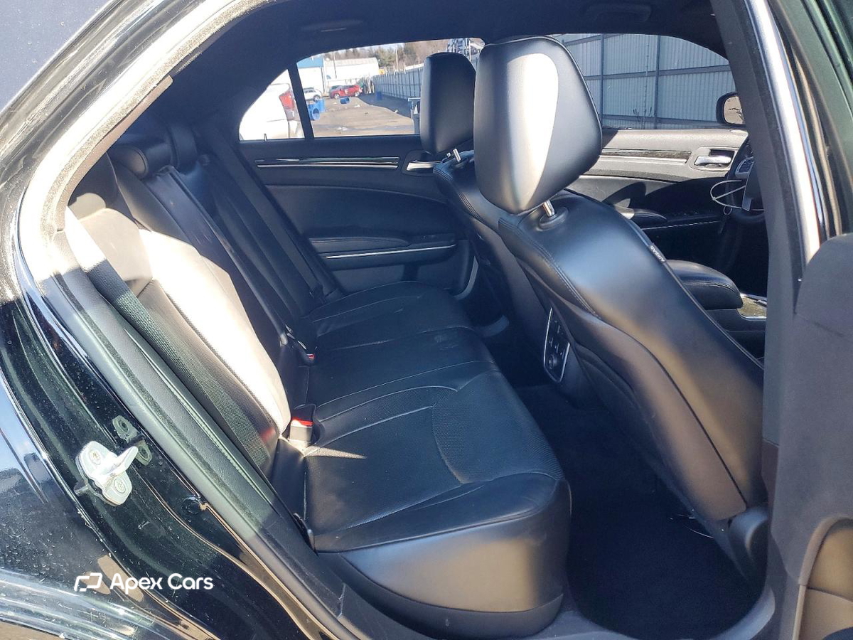 Chrysler 300 2013