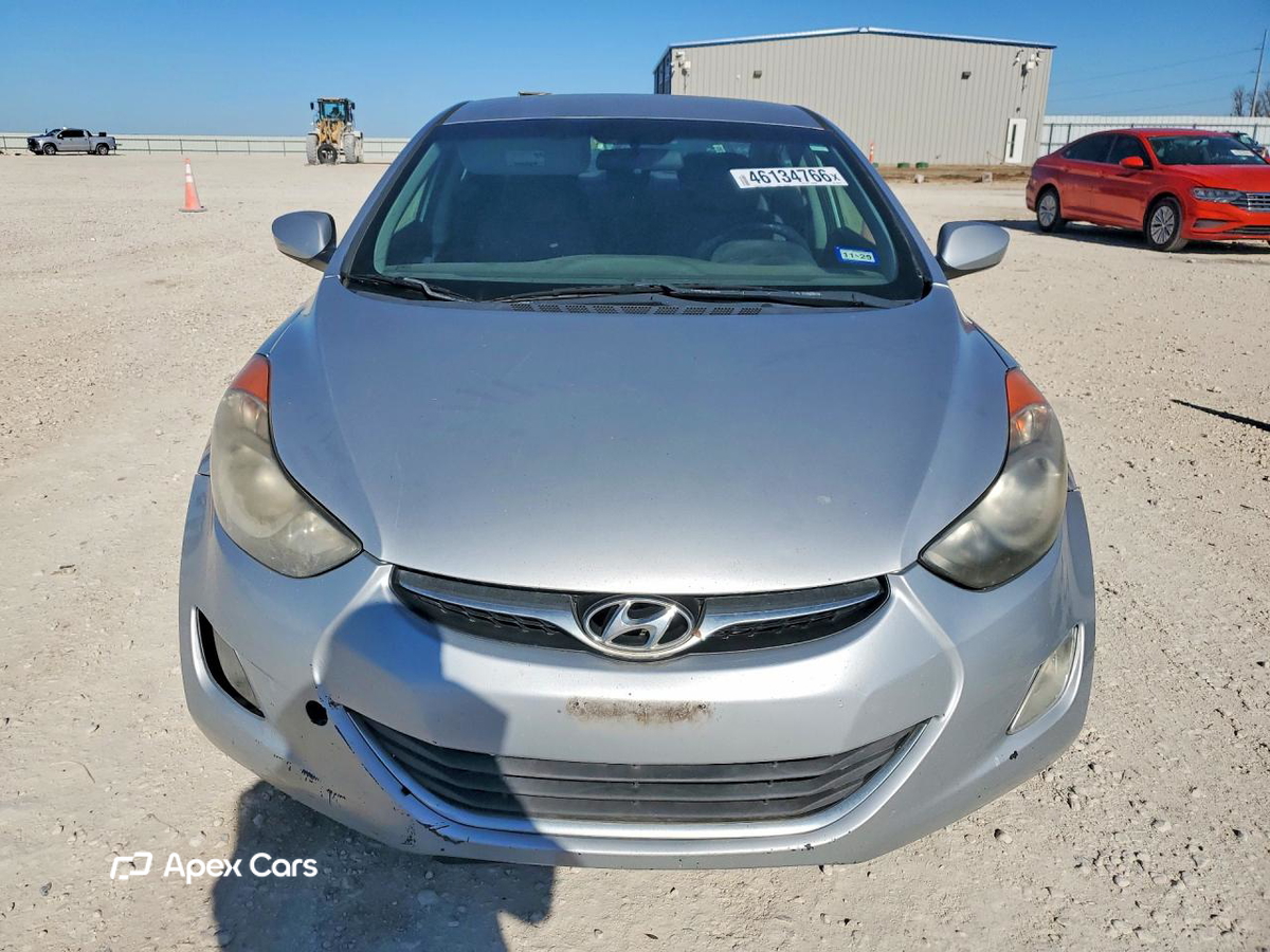 Hyundai Elantra 2013
