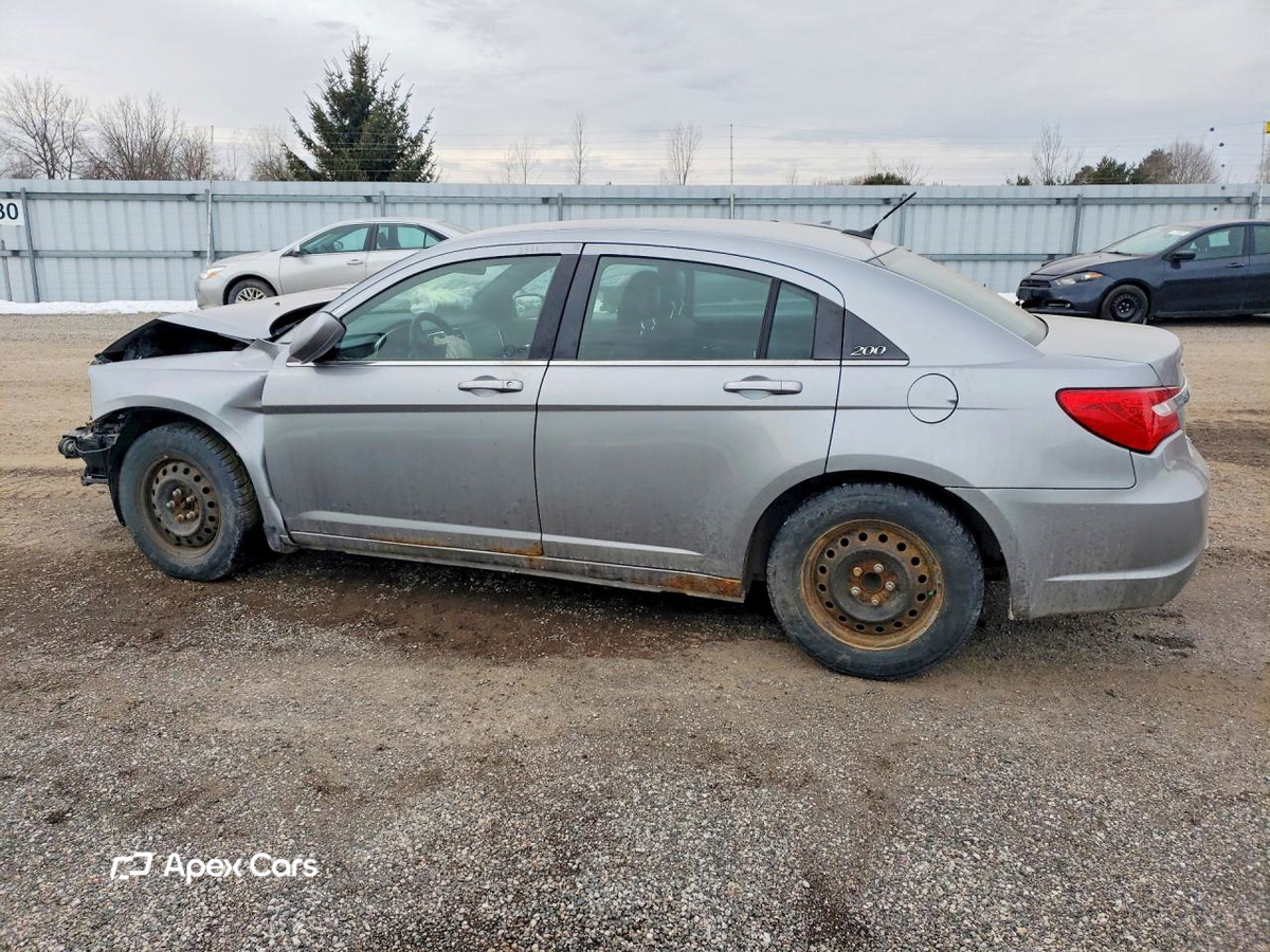 Chrysler 200 2013