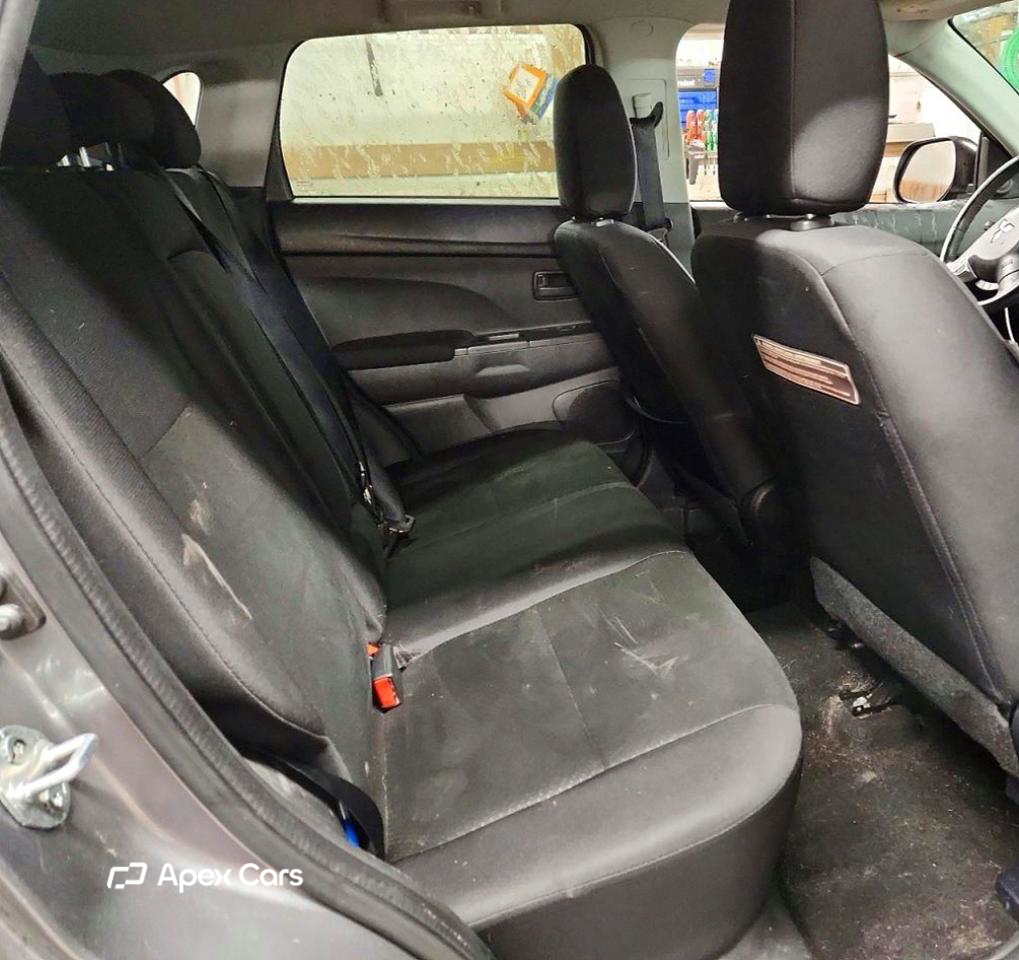 Mitsubishi Outlander 2013