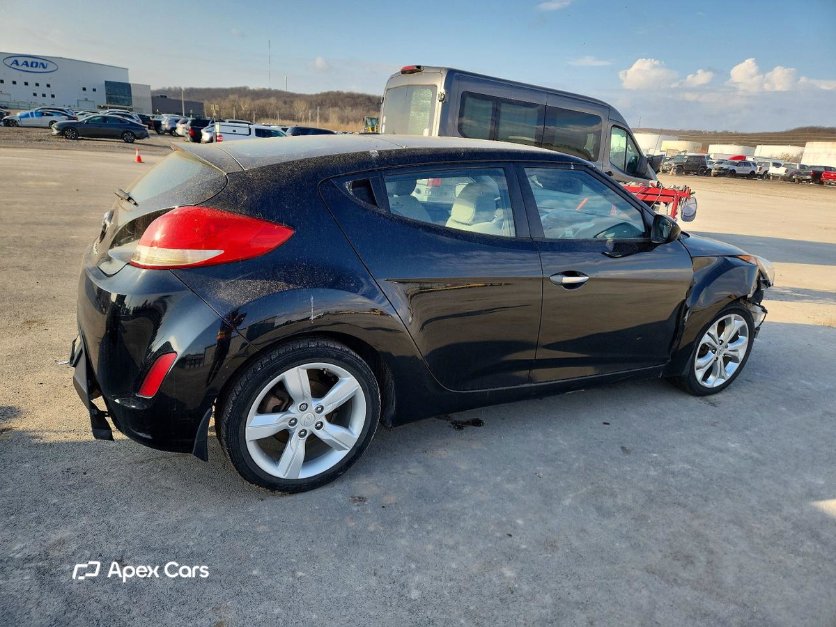 Hyundai Veloster 2012