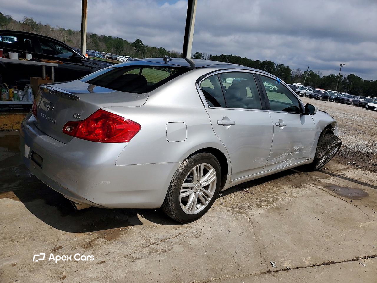Infiniti G 2012