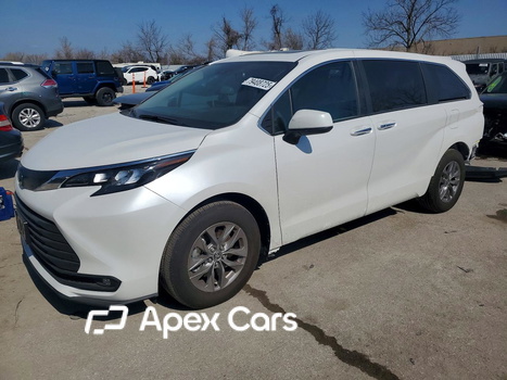 Toyota Sienna 2025 - Image 1 of 13