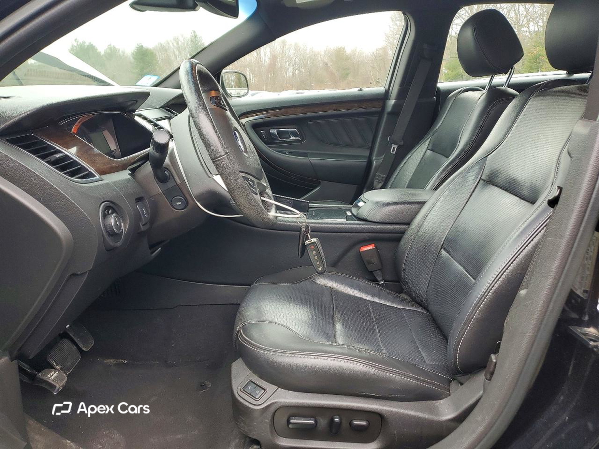 Ford Taurus 2019