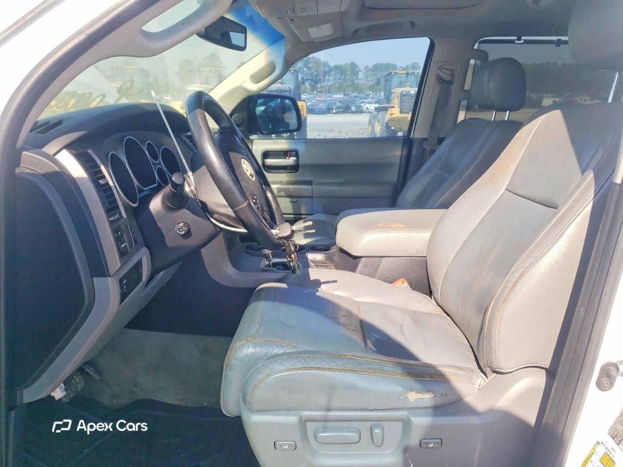 Toyota Sequoia 2010