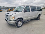 Ford Econoline 2010