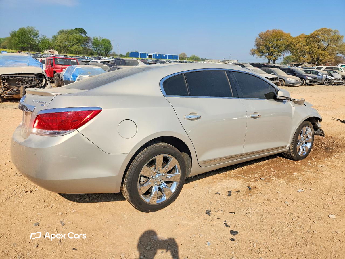 Buick LaCrosse 2011