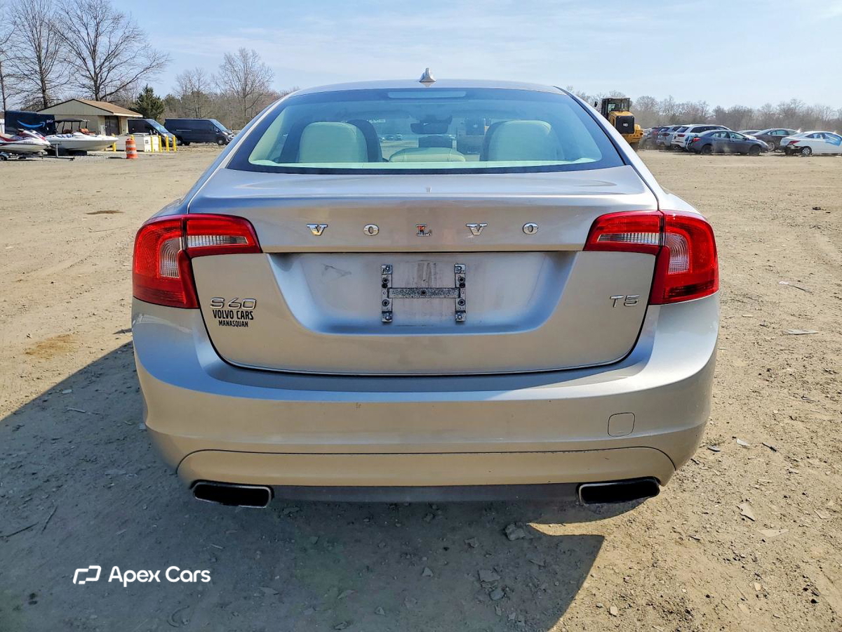 Volvo S60 2015