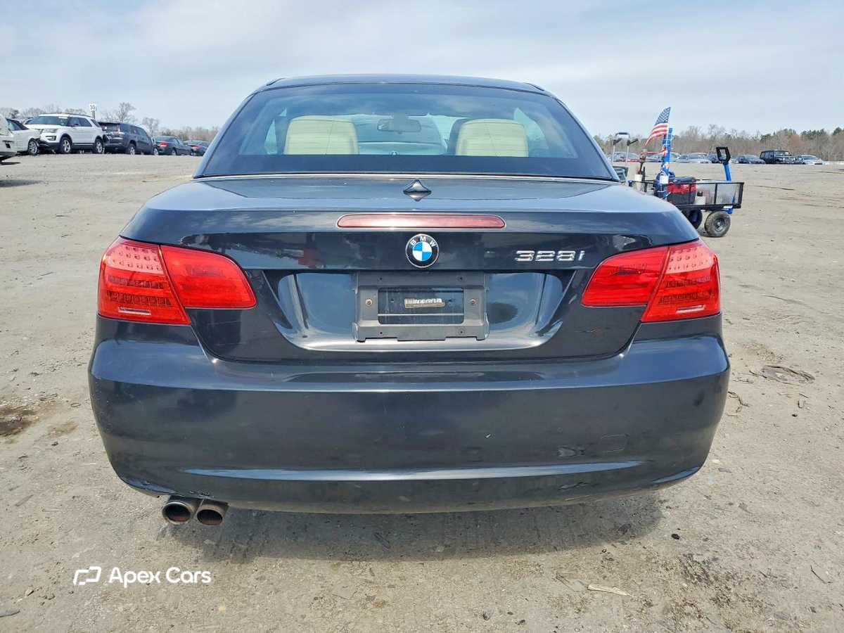 BMW Series 3 2011