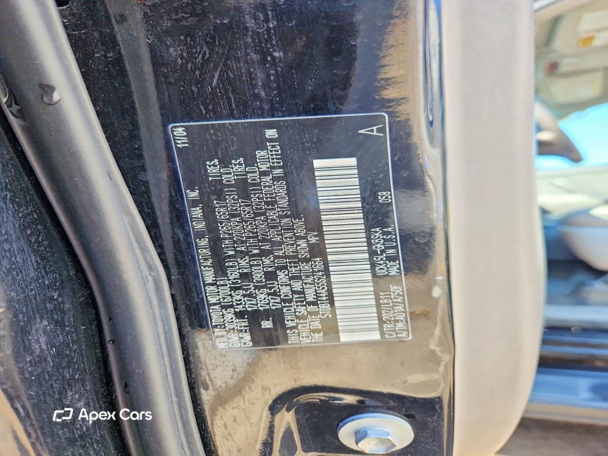Toyota Sequoia 2005