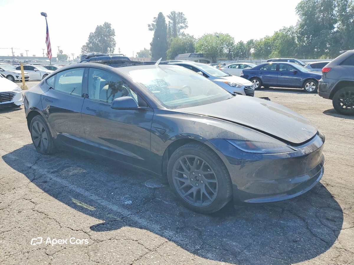 Tesla Model 3 2025