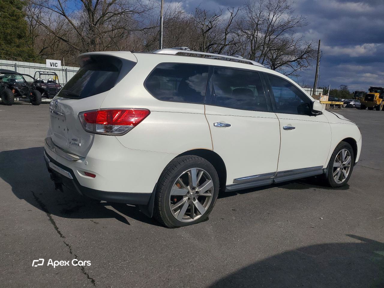 Nissan Pathfinder 2014