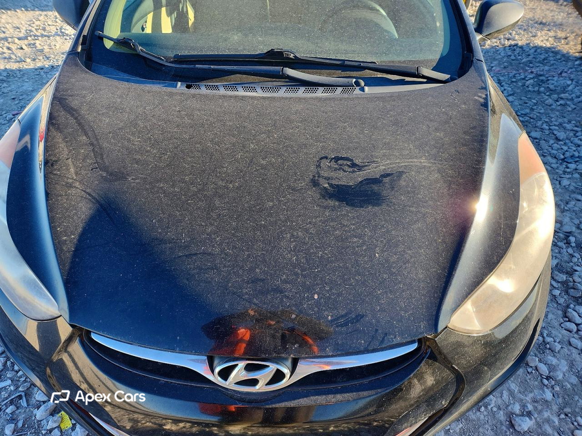 Hyundai Elantra 2012