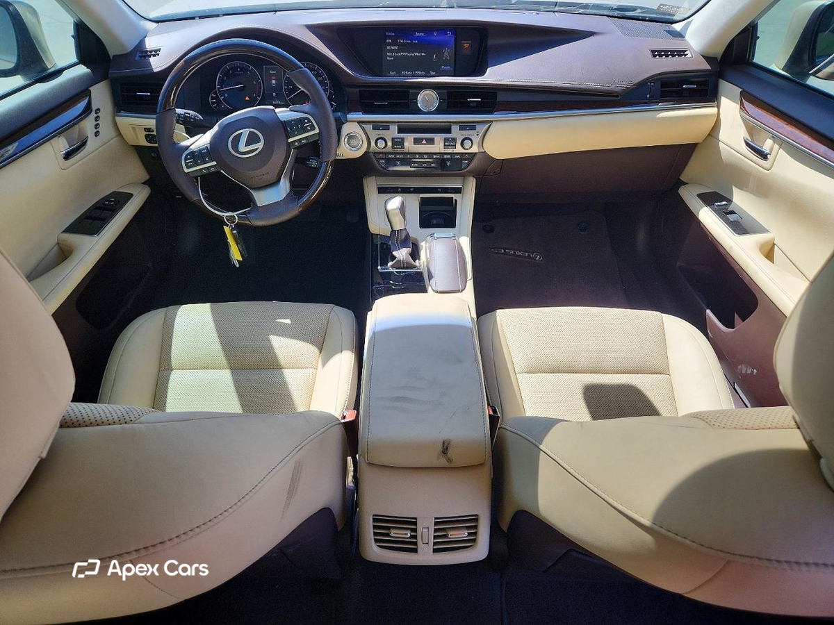 Lexus ES 2017