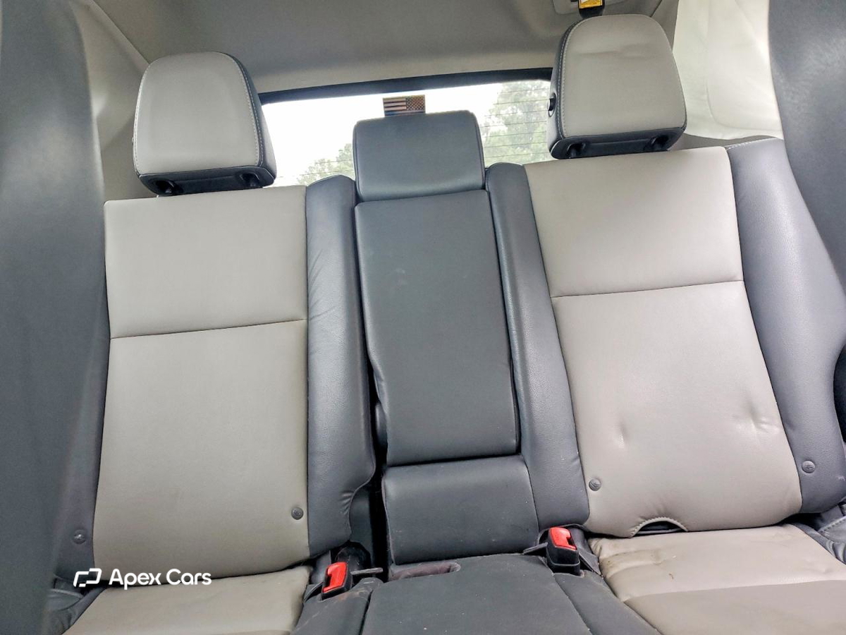 Toyota RAV 4 2015