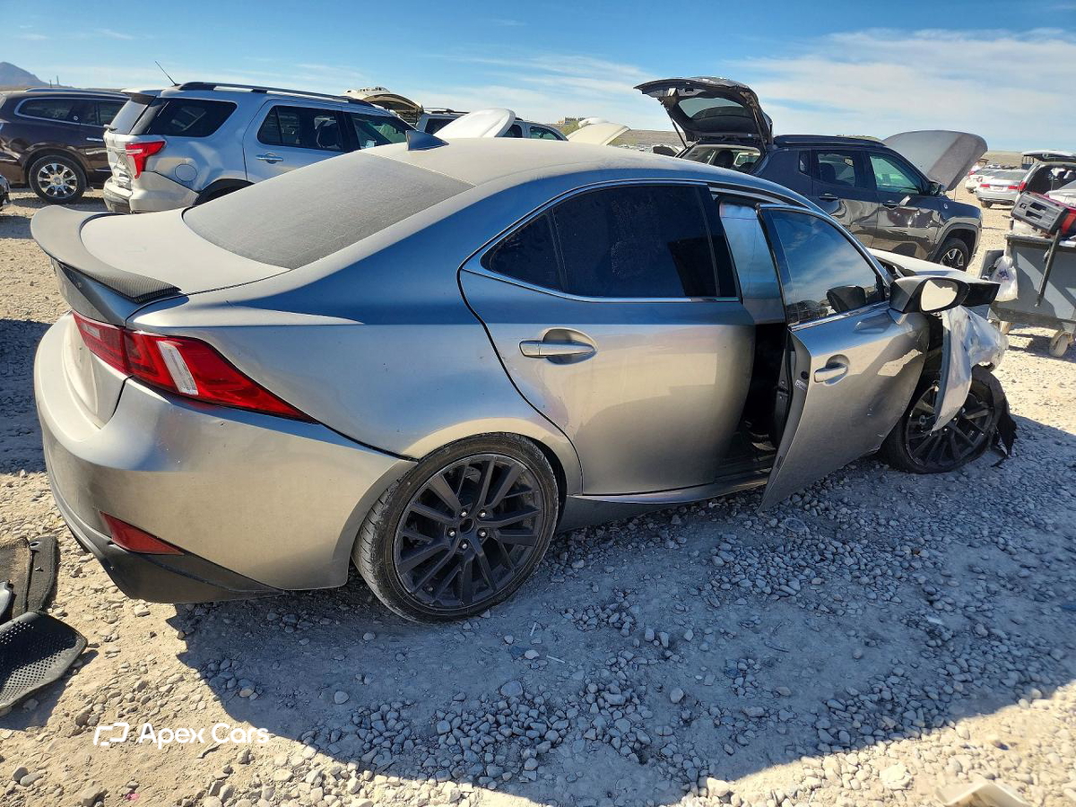 Lexus IS 2016