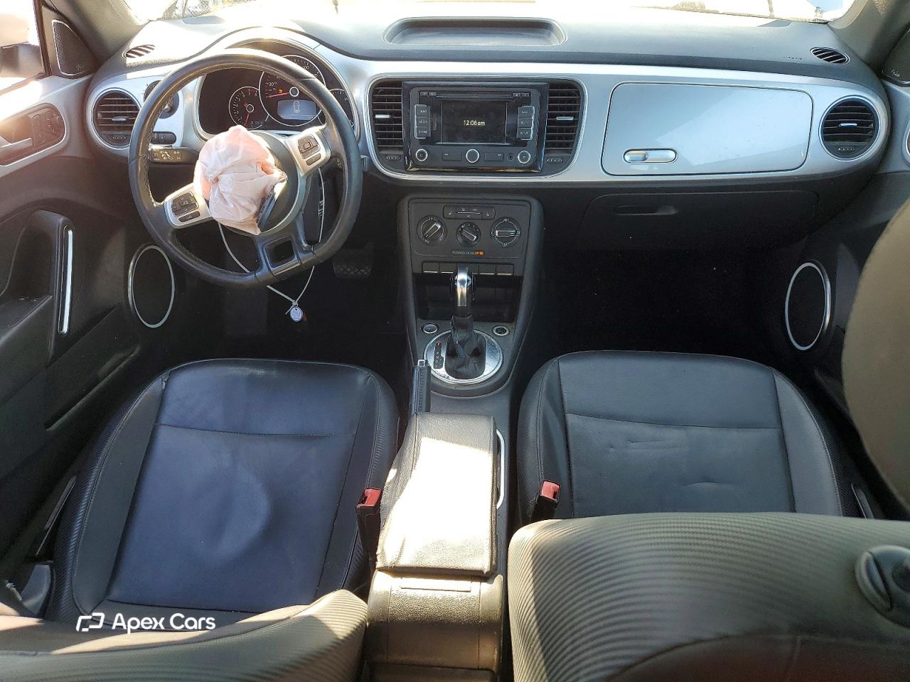 Volkswagen Beetle 2012