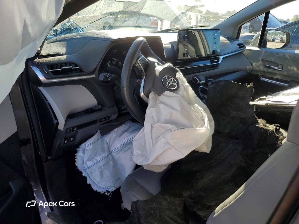 Toyota Sienna 2024