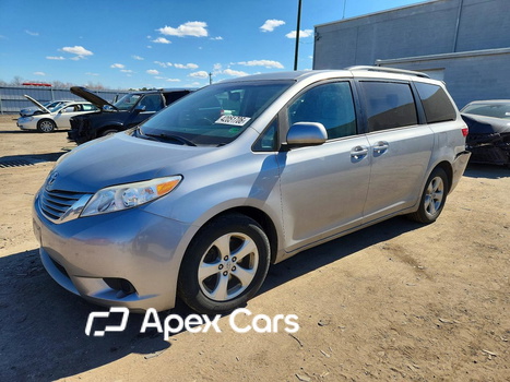 Toyota Sienna 2017 - Image 1 of 13