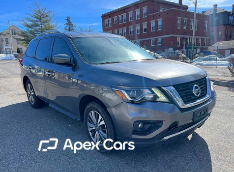 Nissan Pathfinder 2017 - Image 1 of 10