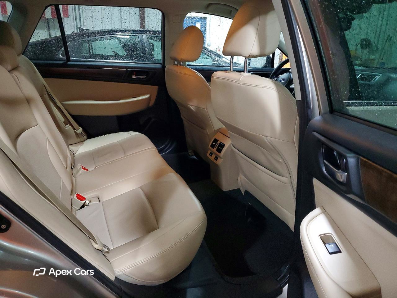 Subaru Outback 2015