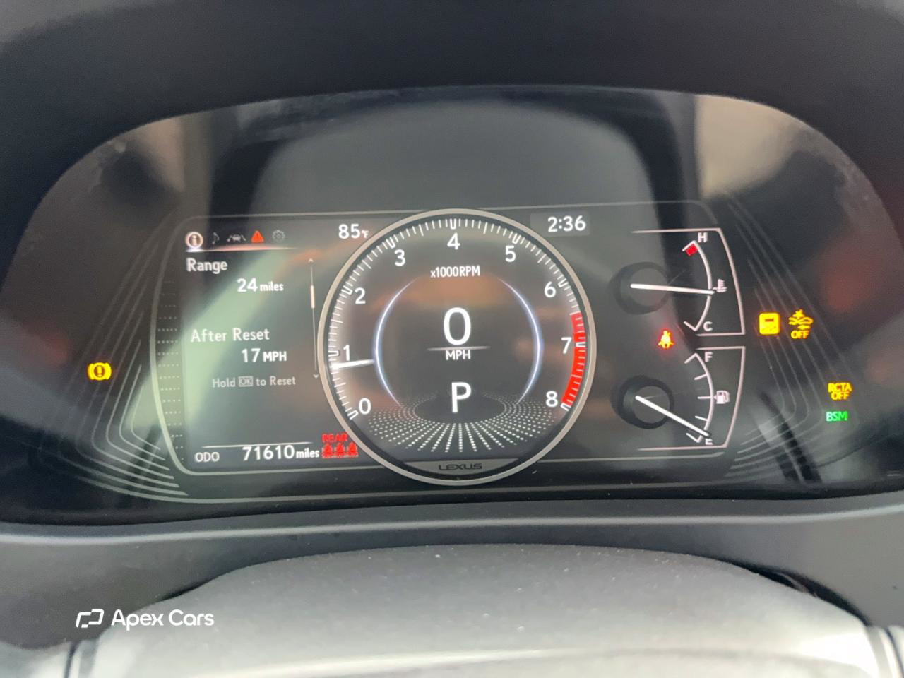 Lexus UX 2021