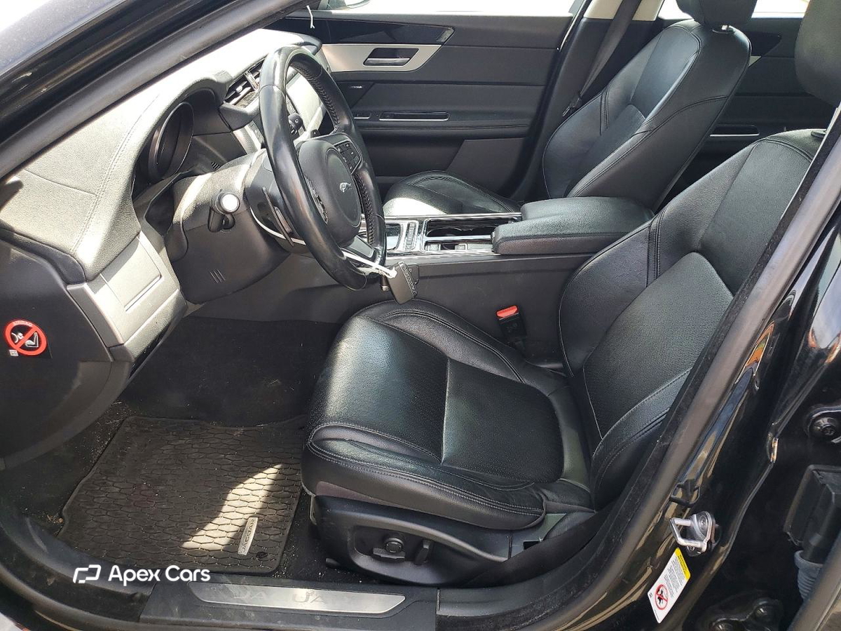 Jaguar XF 2016