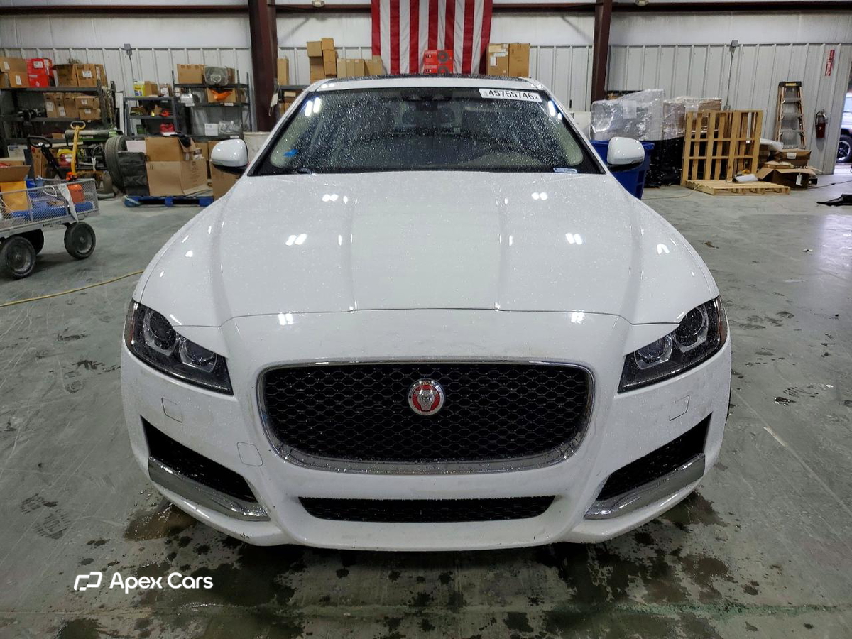 Jaguar XF 2016