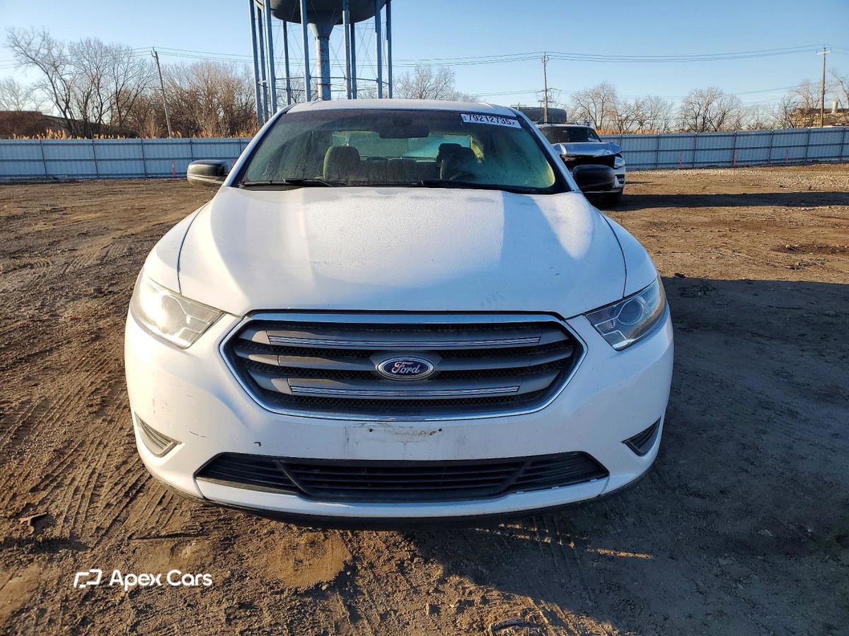Ford Taurus 2015