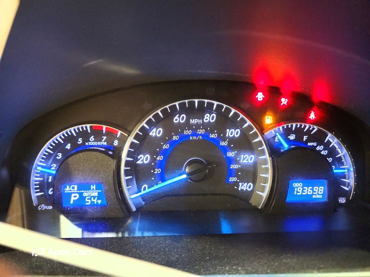 Toyota Camry 2012
