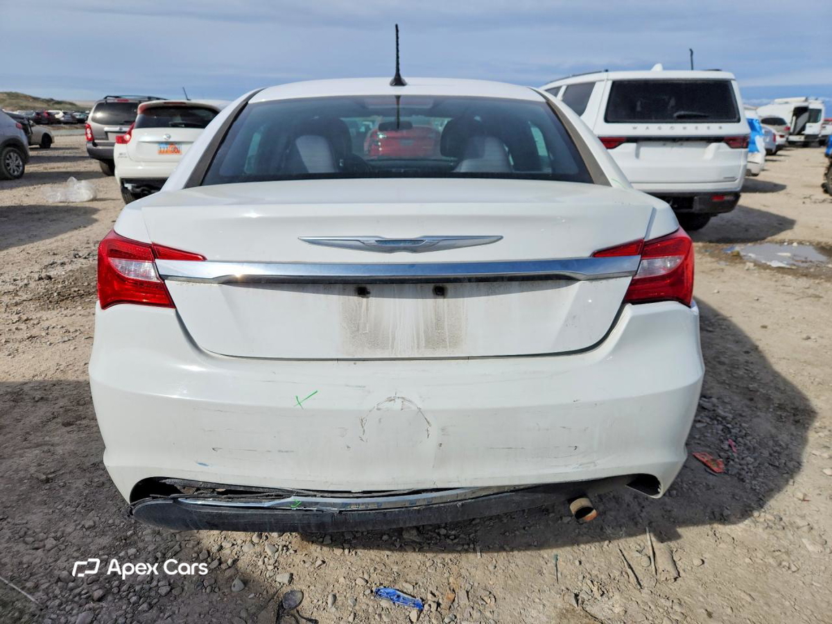 Chrysler 200 2013