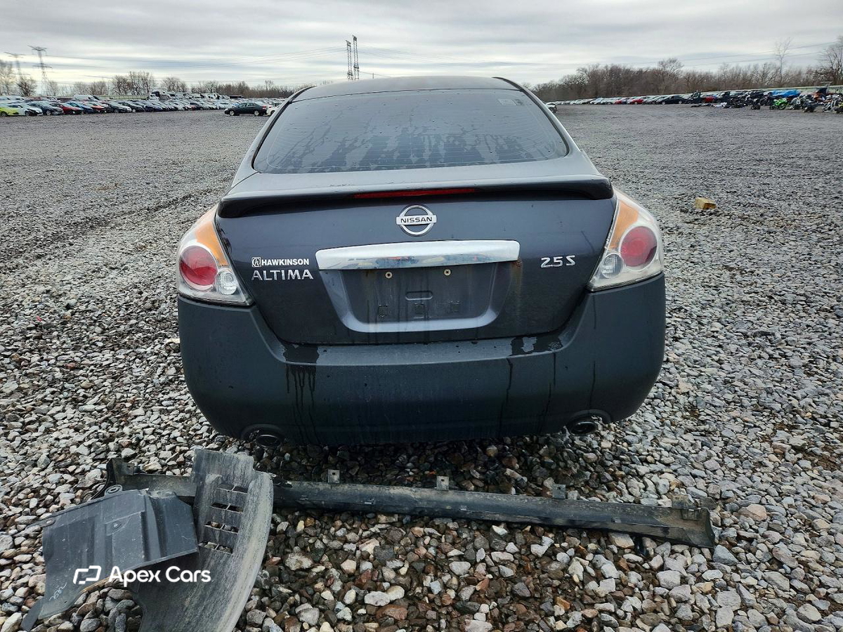 Nissan Altima 2012