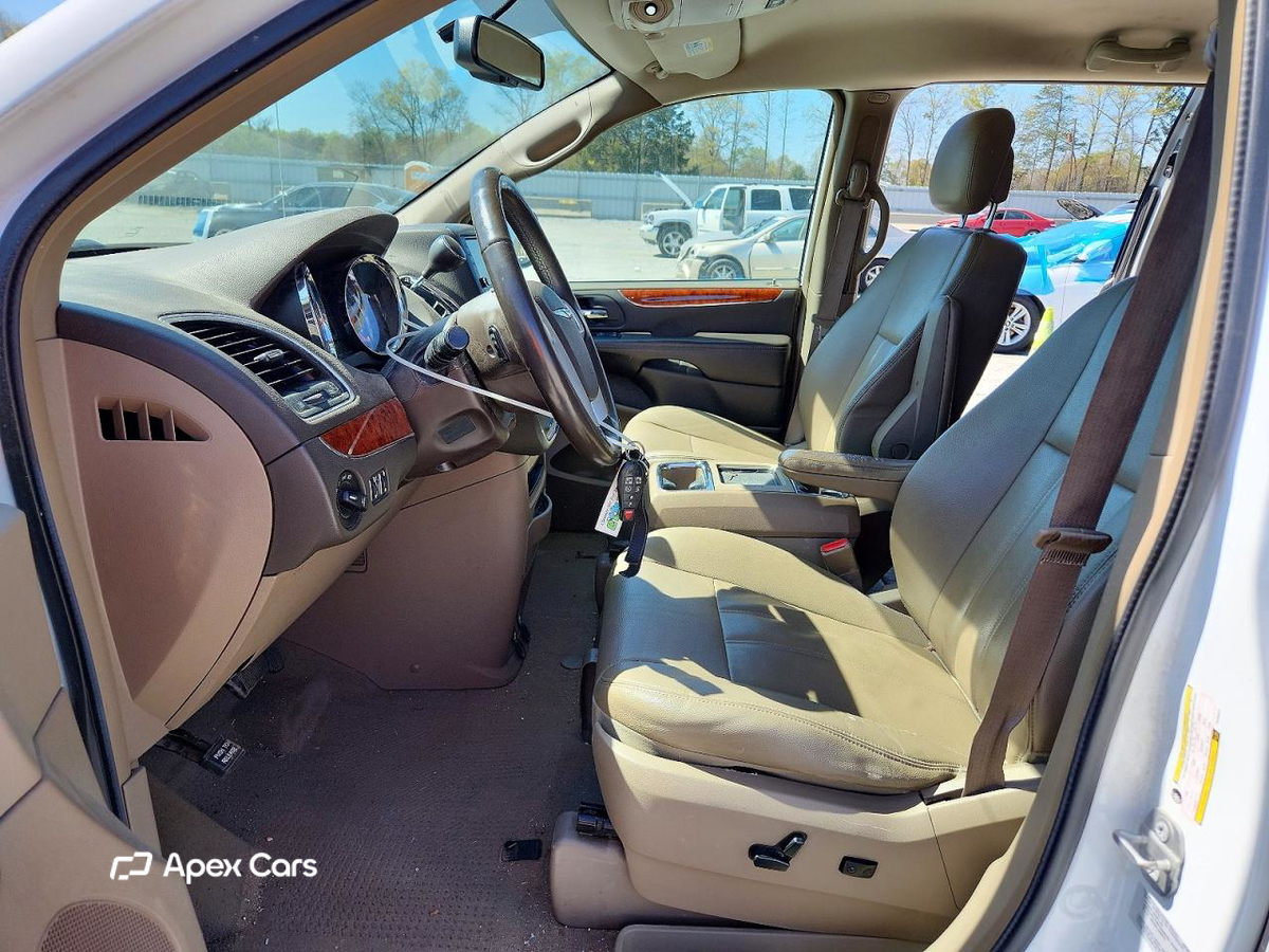 Chrysler Voyager 2015