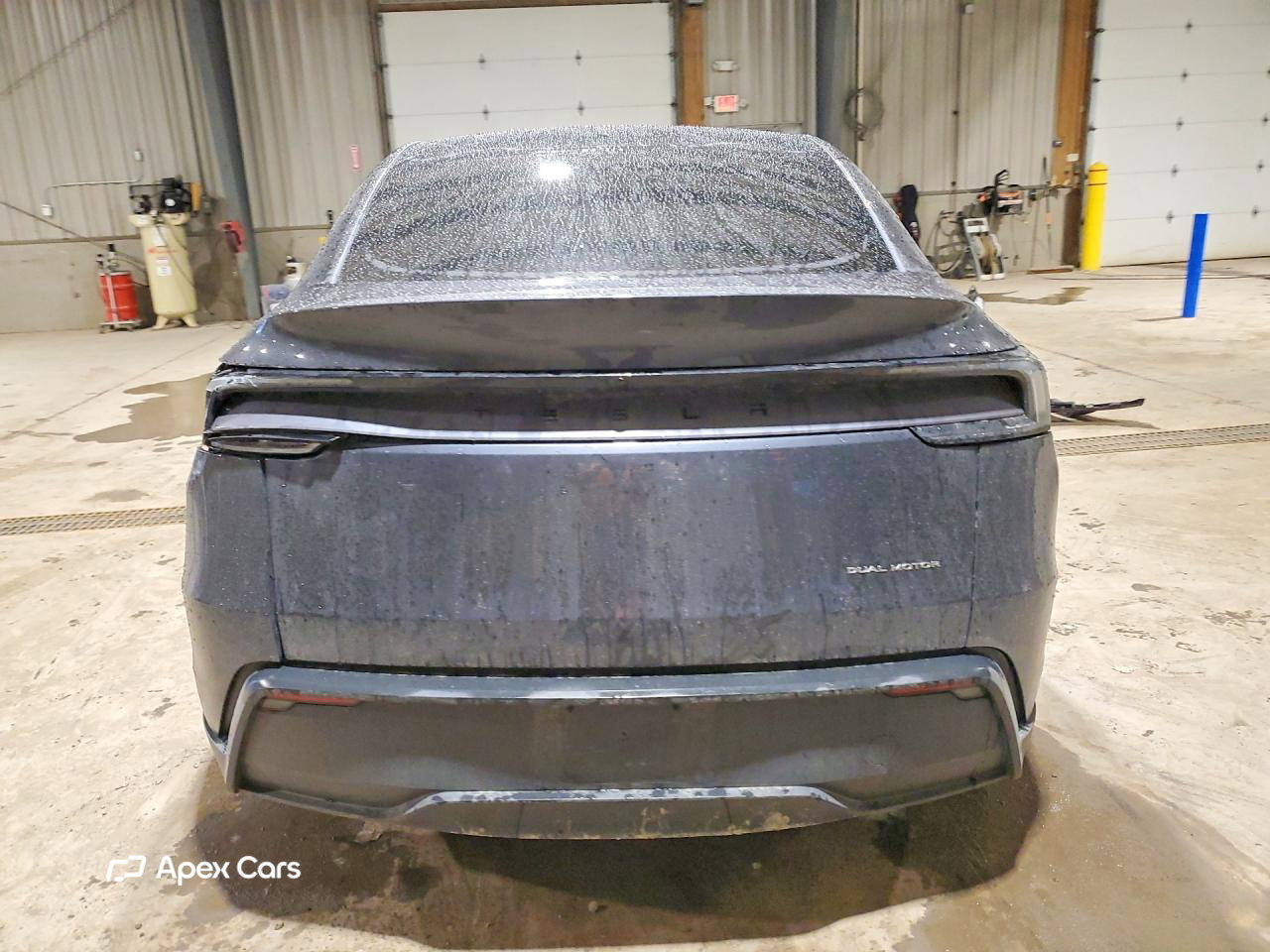Tesla Model Y 2026