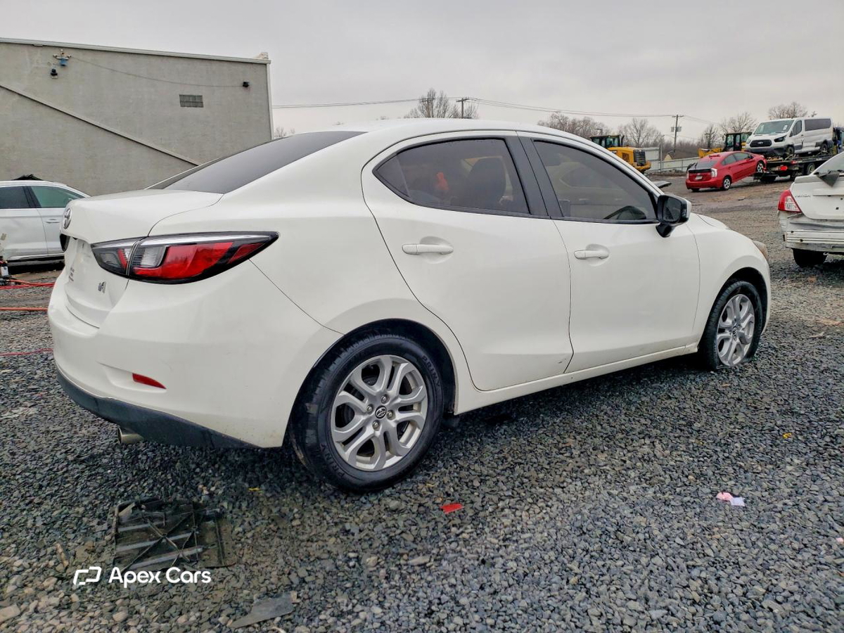 Toyota Yaris 2017