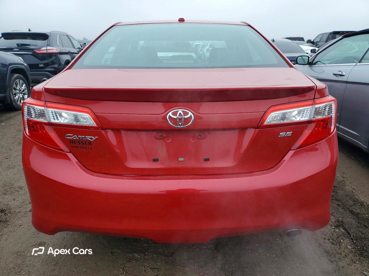 Toyota Camry 2012