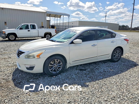 Nissan Altima 2015 - Image 1 of 13