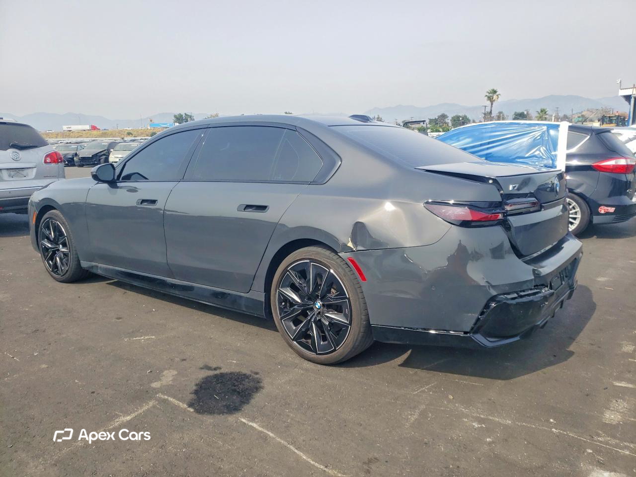 BMW i7 2023