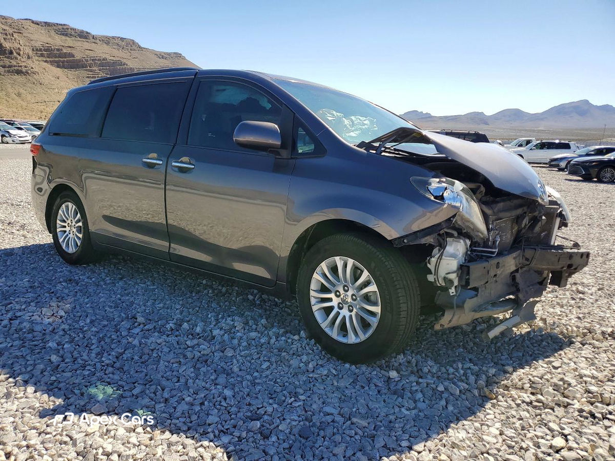 Toyota Sienna 2015