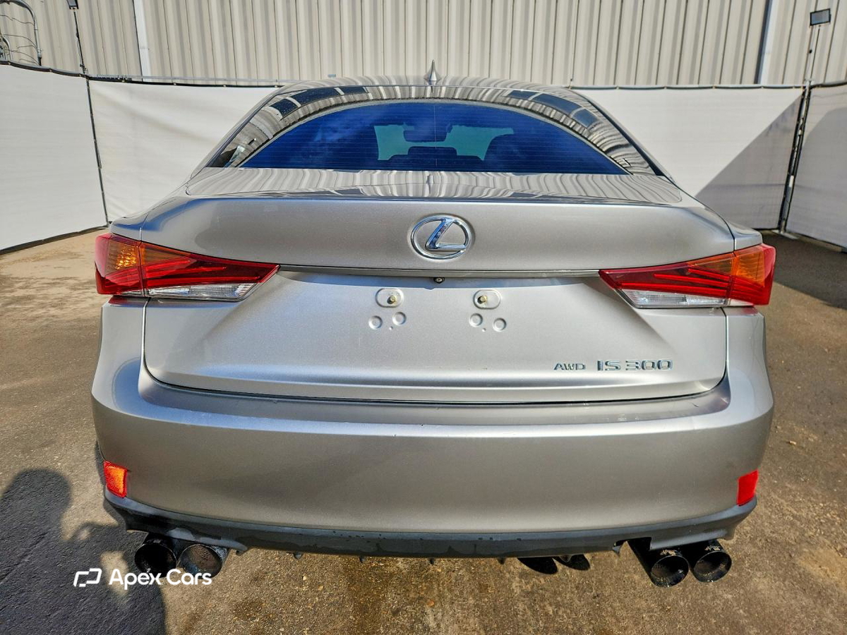 Lexus IS 2018