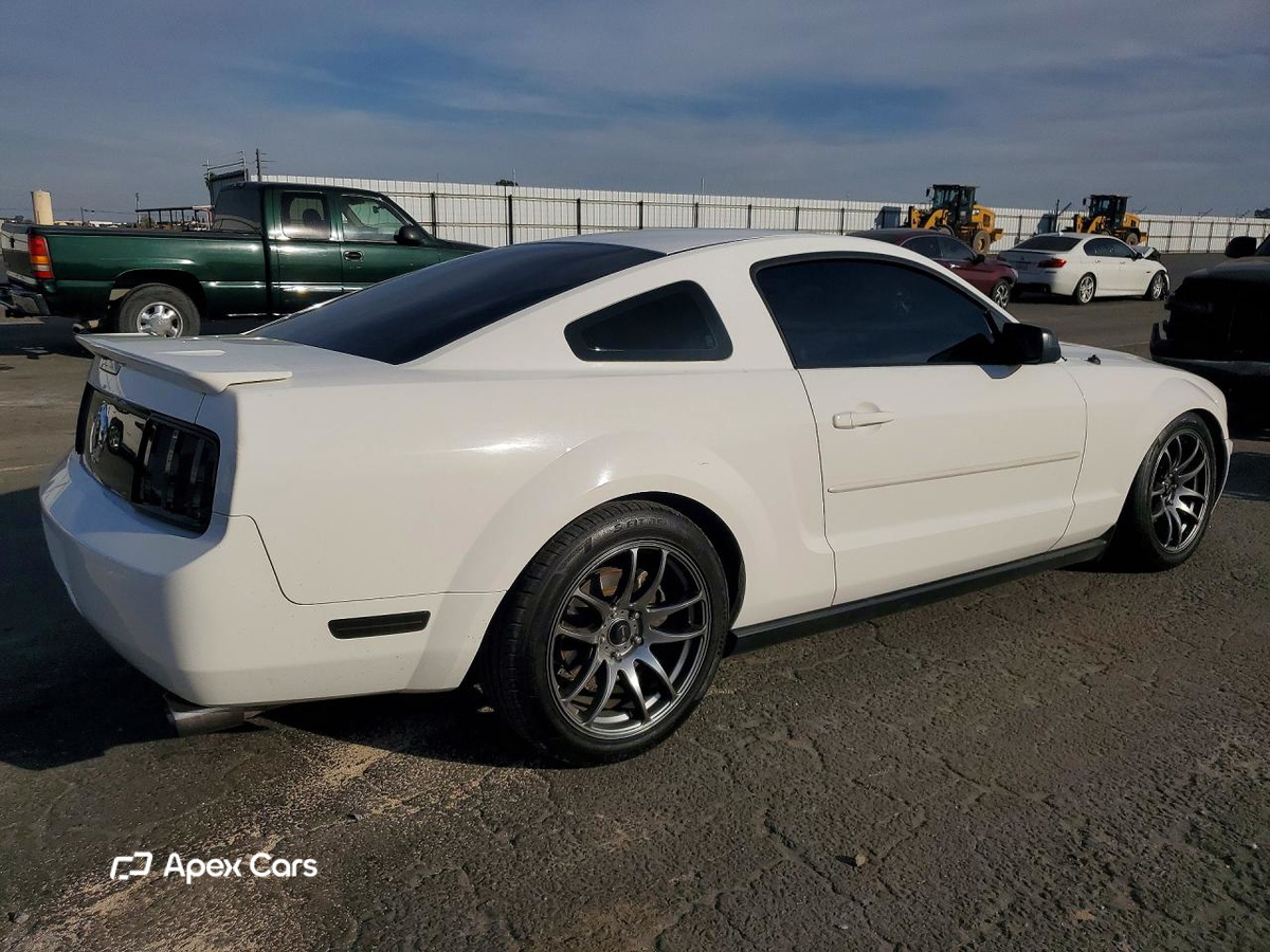 Ford Mustang 2007