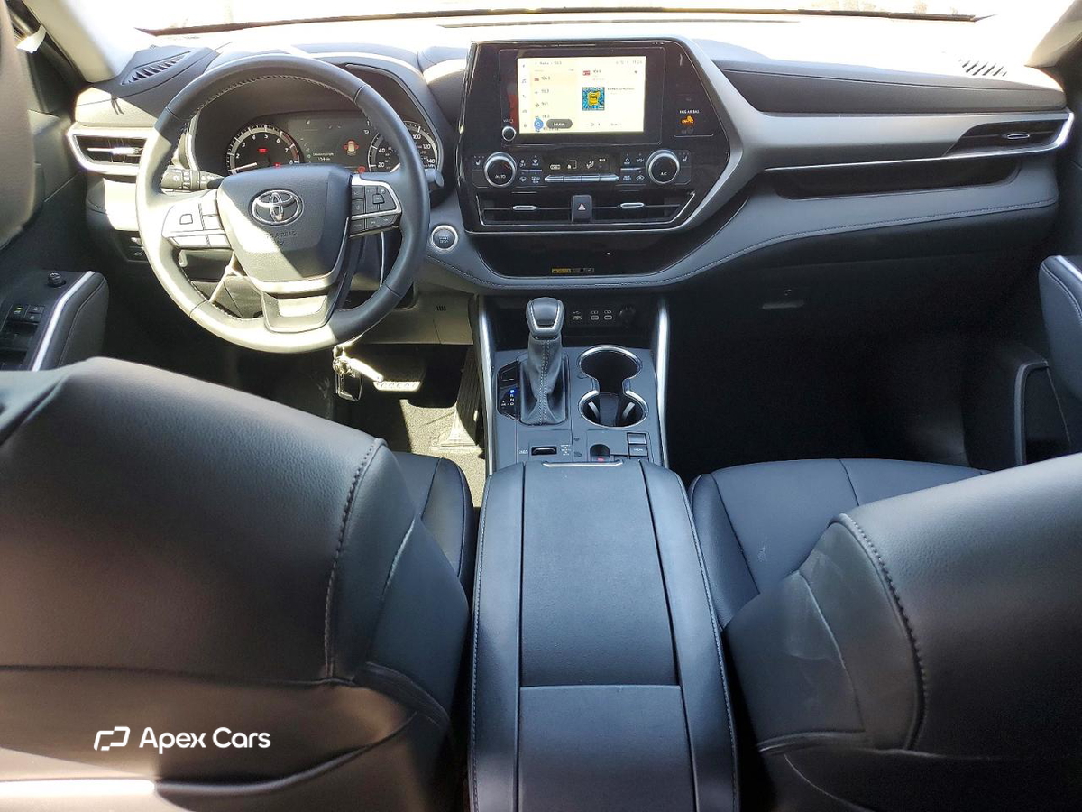 Toyota Highlander 2025