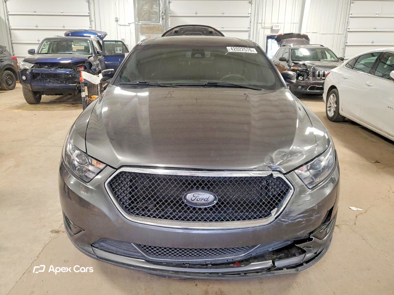 Ford Taurus 2019
