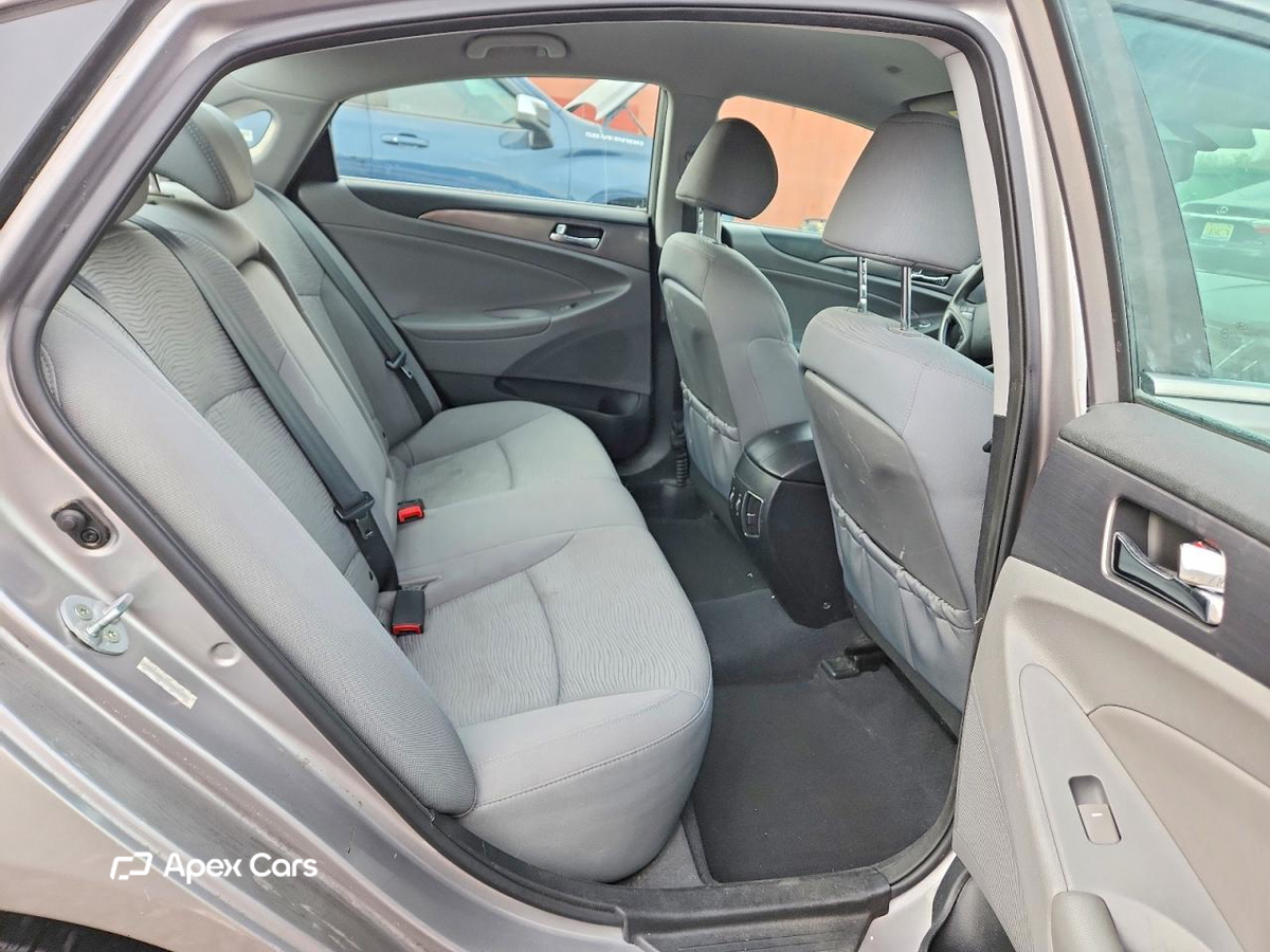 Hyundai Sonata 2013