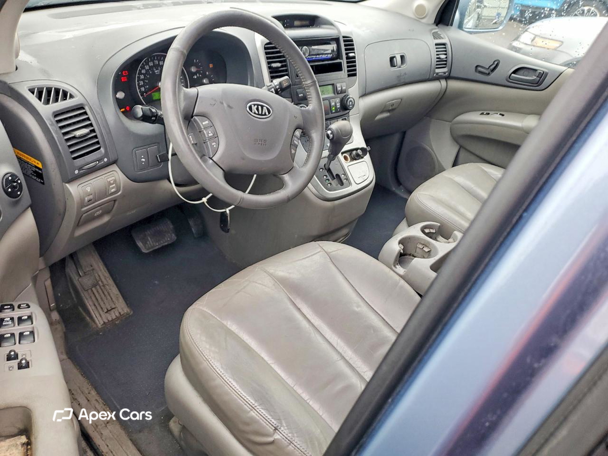 Kia Sedona 2008