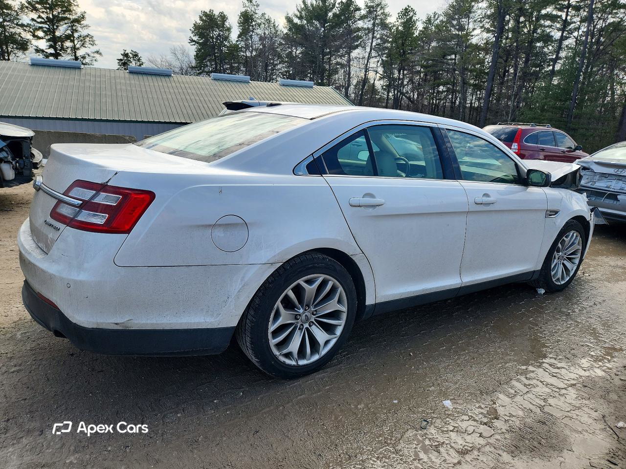 Ford Taurus 2013
